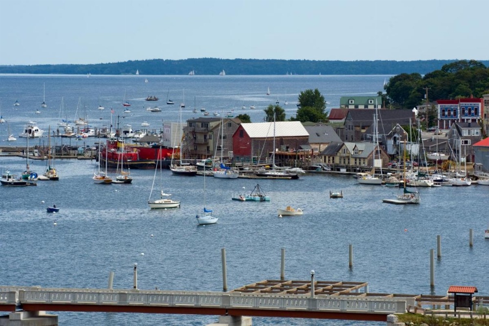 Suites at Belfast Bay